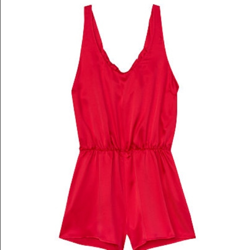 NWT Victoria’s Secret: Rare 🔥 Various Sized Red Romper - Picture 3 of 3